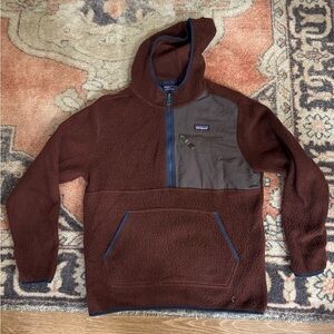 Patagonia Maroon and Gray Fleece Jacket